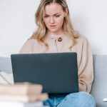 Роль нейросетей в создании презентаций для вебинаров стартапов