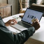 Топ сервисов нейросетей для презентаций в 2025 году